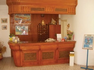 Imagen de los interiores del Hotel Ormos Atalia Aparthotel. Foto 9