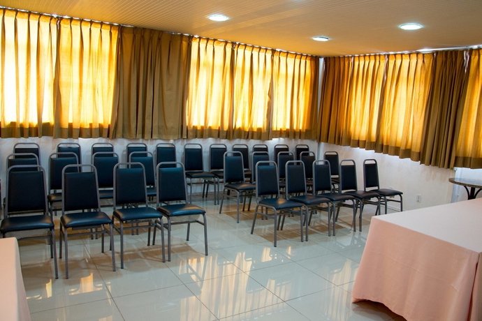 Imagen de los interiores del Hotel Ornatus Palace Hotel. Foto 12