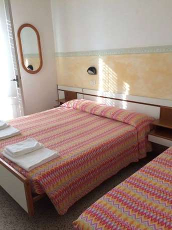 Imagen de la habitación del Hotel Ornella, Bellaria-Igea Marina. Foto 10