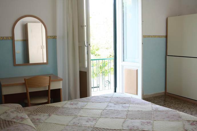 Imagen de la habitación del Hotel Ornella, Camaiore. Foto 8