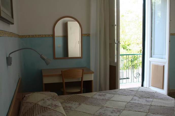 Imagen de la habitación del Hotel Ornella, Camaiore. Foto 13