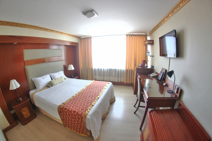 Imagen de la habitación del Hotel Oro Inn. Foto 16