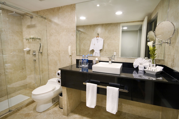 Imagen de la habitación del Hotel Oro Verde Guayaquil. Foto 11