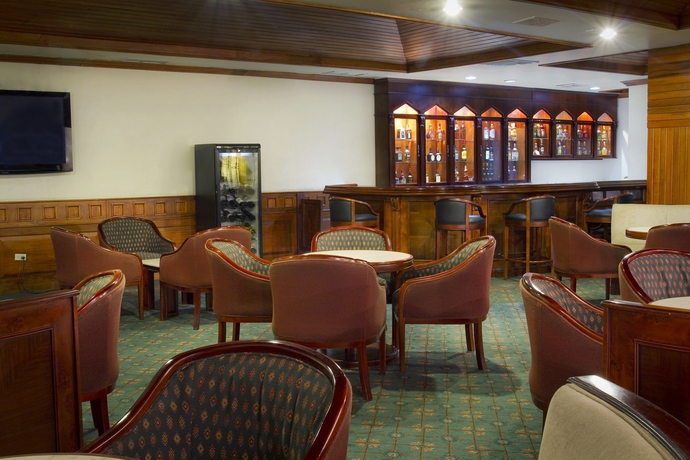 Imagen del bar/restaurante del Hotel Oro Verde Machala. Foto 7