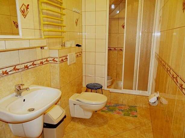 Imagen de la habitación del Hotel Ośrodek Wypoczynkowy Madamaku. Foto 18