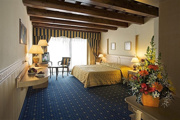 Imagen de la habitación del Hotel Orologio. Foto 8