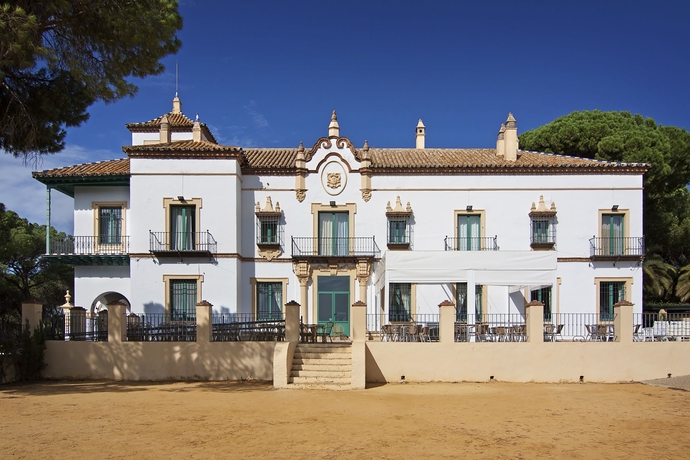 Imagen de los exteriores del Hotel Oromana. Foto 16