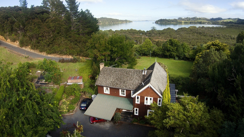 Imagen de los exteriores del Hotel Orongo Bay Homestead. Foto 4