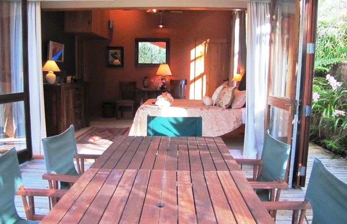 Imagen de los exteriores del Hotel Orongo Bay Homestead. Foto 9