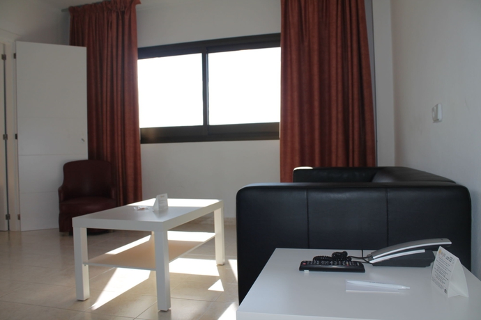 Imagen de los interiores del Hotel Orosol. Foto 14