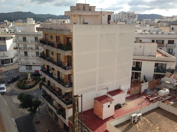 Imagen de la habitación del Hotel Orosol. Foto 5