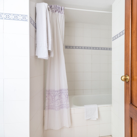 Imagen de la habitación del Hotel Orosol. Foto 6