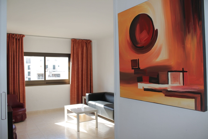 Imagen de los interiores del Hotel Orosol. Foto 15