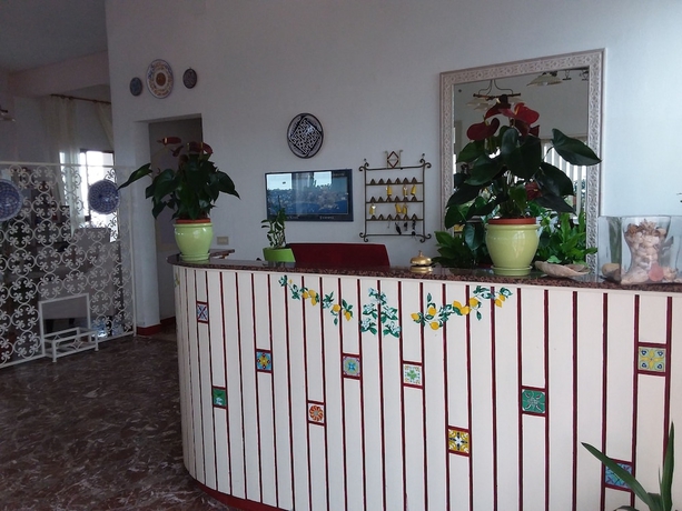 Imagen de los interiores del Hotel Orpheus, GIARDINI NAXOS. Foto 16