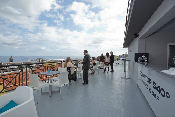 Imagen del bar/restaurante del Hotel Orquidea, Funchal. Foto 3