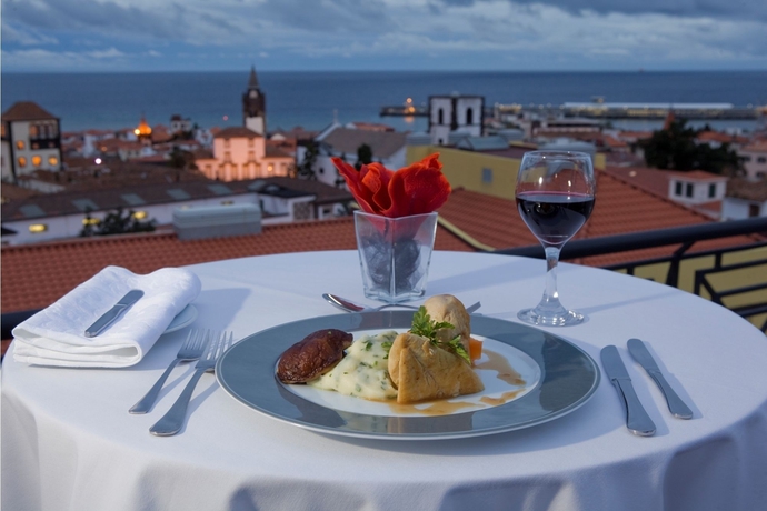 Imagen del bar/restaurante del Hotel Orquidea, Funchal. Foto 6