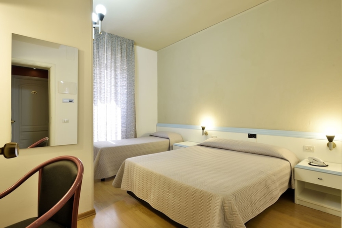 Imagen de la habitación del Hotel Orrì. Foto 4