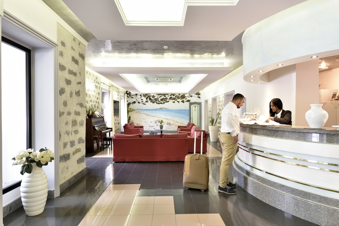 Imagen de los interiores del Hotel Orrì. Foto 18