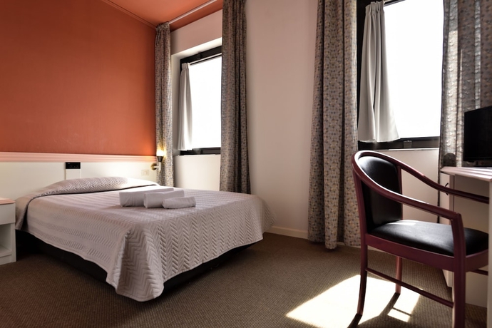 Imagen de la habitación del Hotel Orrì. Foto 15