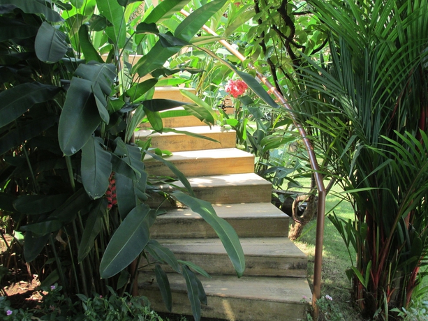 Imagen de los exteriores del Hotel Orritel Village Square. Foto 9