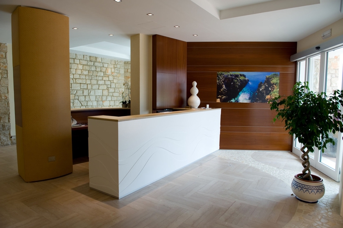 Imagen de los interiores del Hotel Orsa Maggiore, Castro. Foto 16