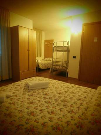 Imagen de la habitación del Hotel Orsa Maggiore, Falcade. Foto 4