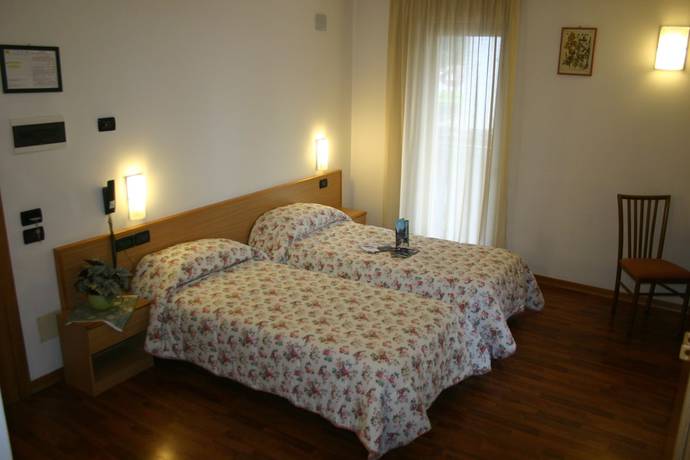 Imagen de la habitación del Hotel Orsa Maggiore, Falcade. Foto 5