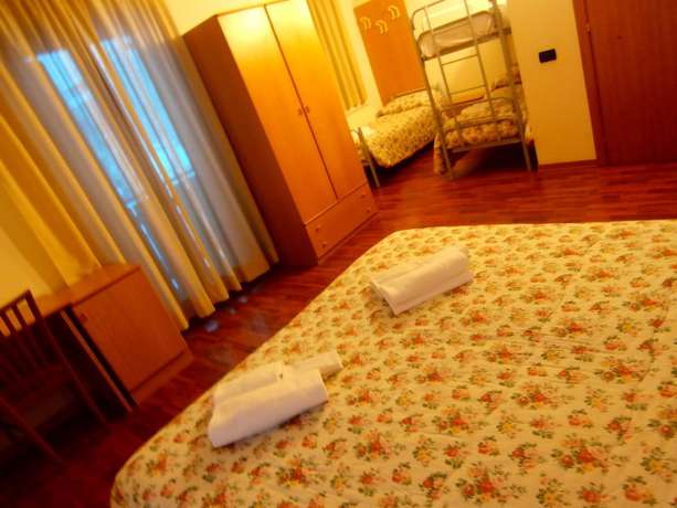 Imagen de la habitación del Hotel Orsa Maggiore, Falcade. Foto 7