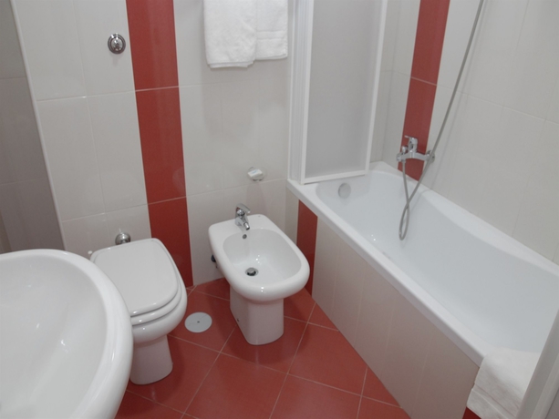 Imagen de la habitación del Hotel Orsa Maggiore, N&aacute;poles. Foto 4