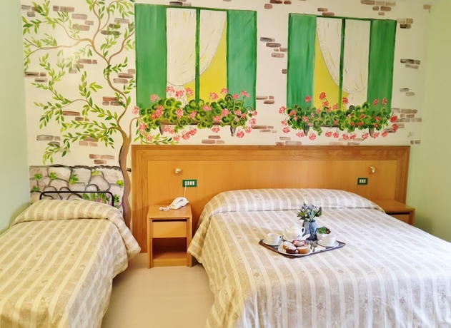 Imagen de la habitación del Hotel Orso Bianco. Foto 5