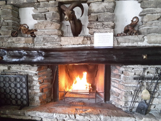 Imagen de los interiores del Hotel Orso Bianco. Foto 18