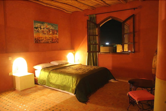 Imagen de la habitación del Hotel Orson Welles. Foto 10