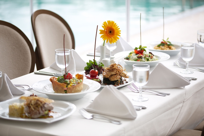 Imagen del bar/restaurante del Hotel Ortakoy Princess. Foto 4