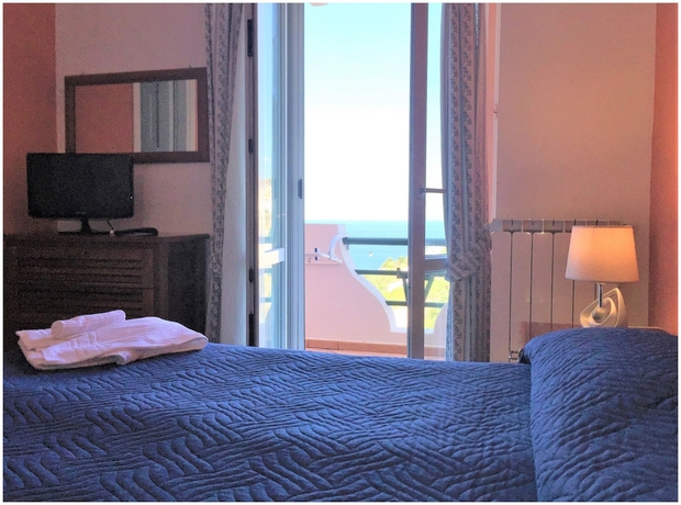 Imagen de la habitación del Hotel Ortensia. Foto 11