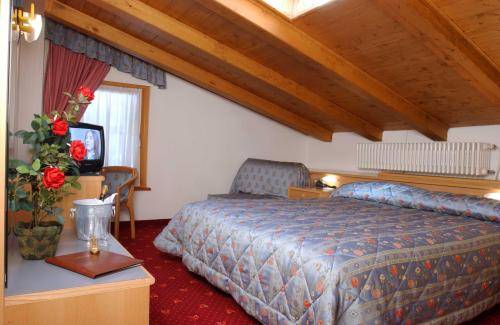 Imagen de la habitación del Hotel Ortles. Foto 4