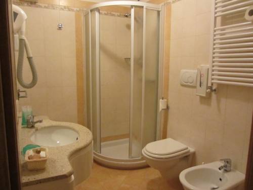 Imagen de la habitación del Hotel Ortles. Foto 11