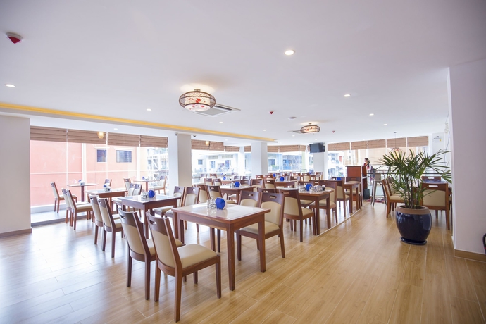 Imagen del bar/restaurante del Hotel Orussey One & Apartment. Foto 13