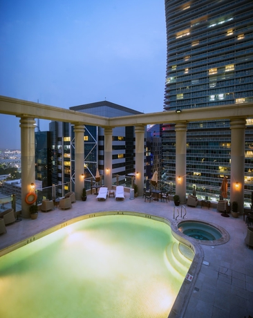 Imagen de la piscina del Hotel Oryx. Foto 18