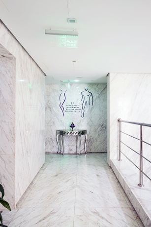 Imagen de la piscina del Hotel Oryx. Foto 19