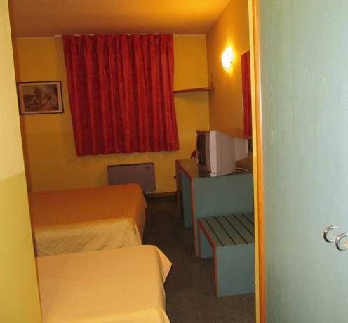 Imagen de la habitación del Hotel Orzihotel. Foto 4