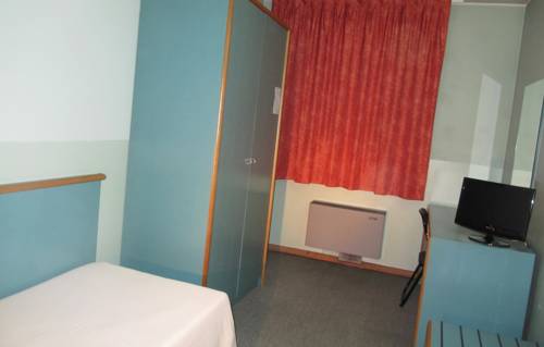 Imagen de la habitación del Hotel Orzihotel. Foto 6