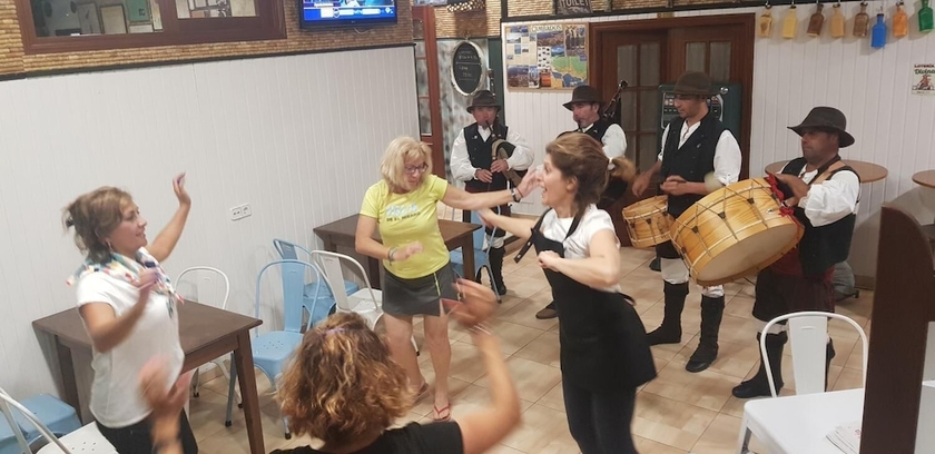 Imagen del bar/restaurante del Hotel Os Pazos. Foto 2