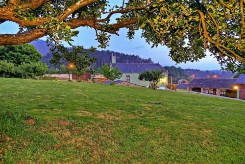 Imagen de los interiores del Hotel Os Tres Teixos. Foto 12