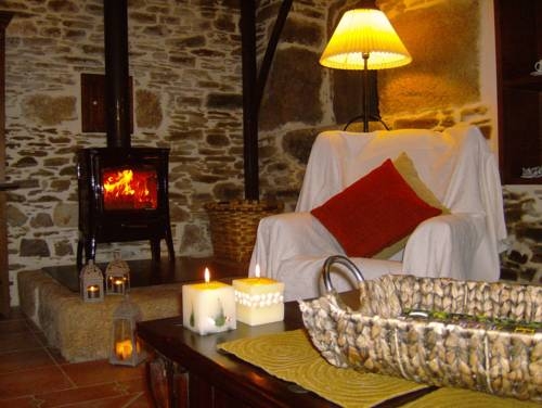 Imagen del bar/restaurante del Hotel Os Tres Teixos. Foto 2