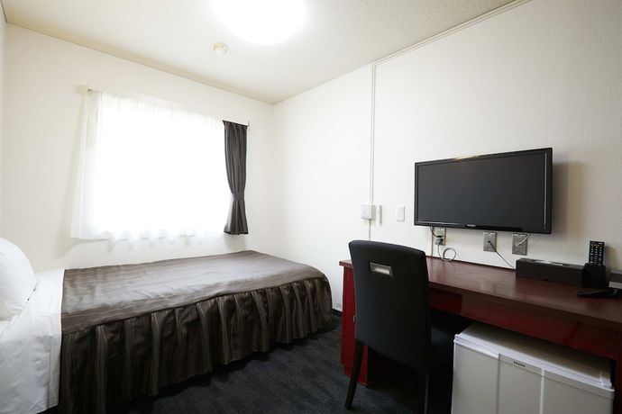 Imagen de la habitación del Hotel Osaka Corona. Foto 12