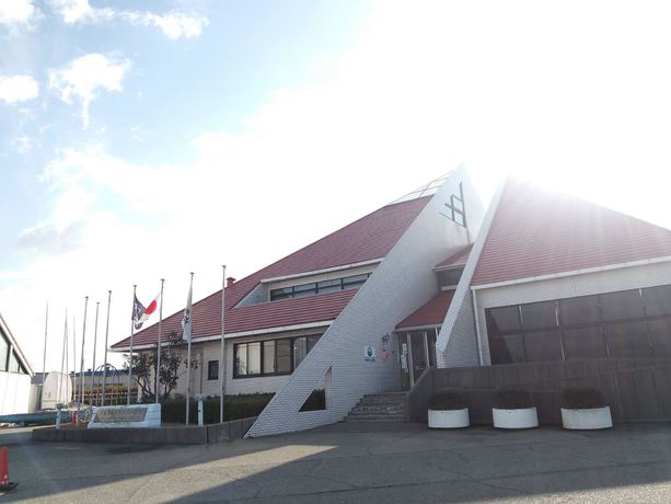 Imagen de los exteriores del Hotel Osaka Hokko Marina Resort Guest House. Foto 15