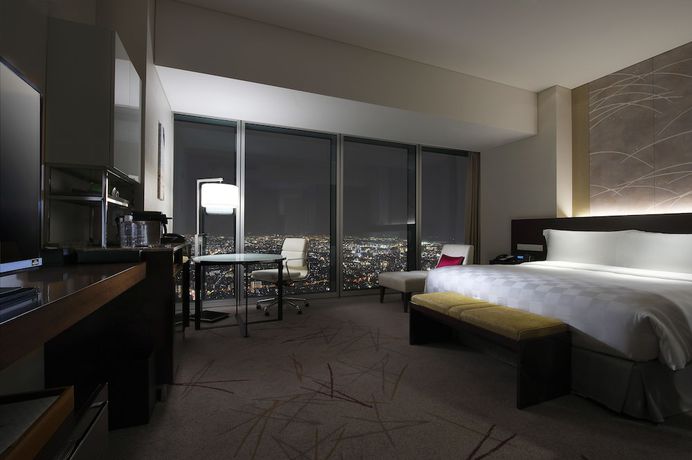 Imagen de la habitación del Hotel Osaka Marriott Miyako. Foto 8