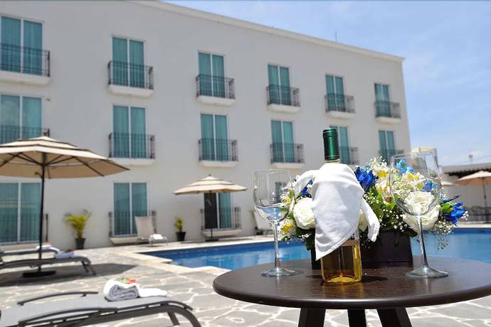 Imagen de la habitación del Hotel Osalle Inn. Foto 8