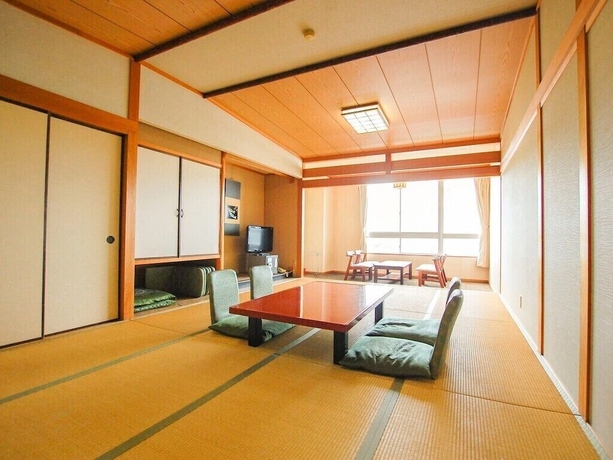 Imagen de la habitación del Hotel Osatsu Pacific. Foto 9