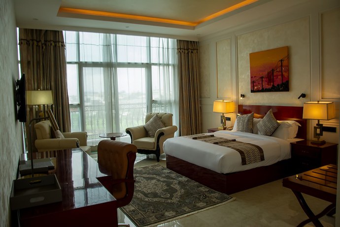 Imagen de la habitación del Hotel Osborn La-palm Royal Resort. Foto 8